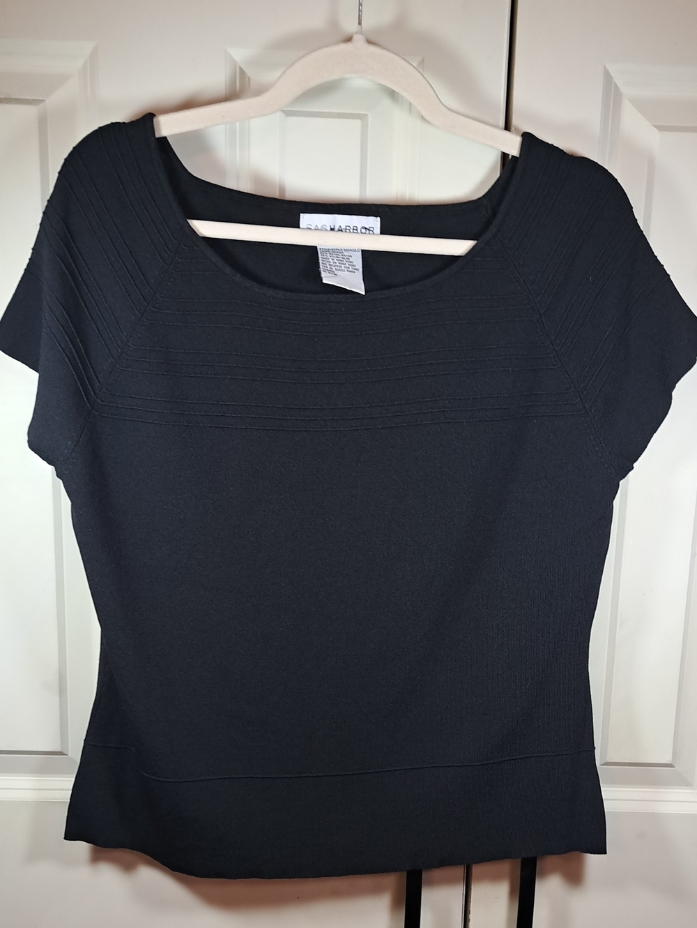Sag Harbor Black Short-Sleeve Scoop Neck Knit Top